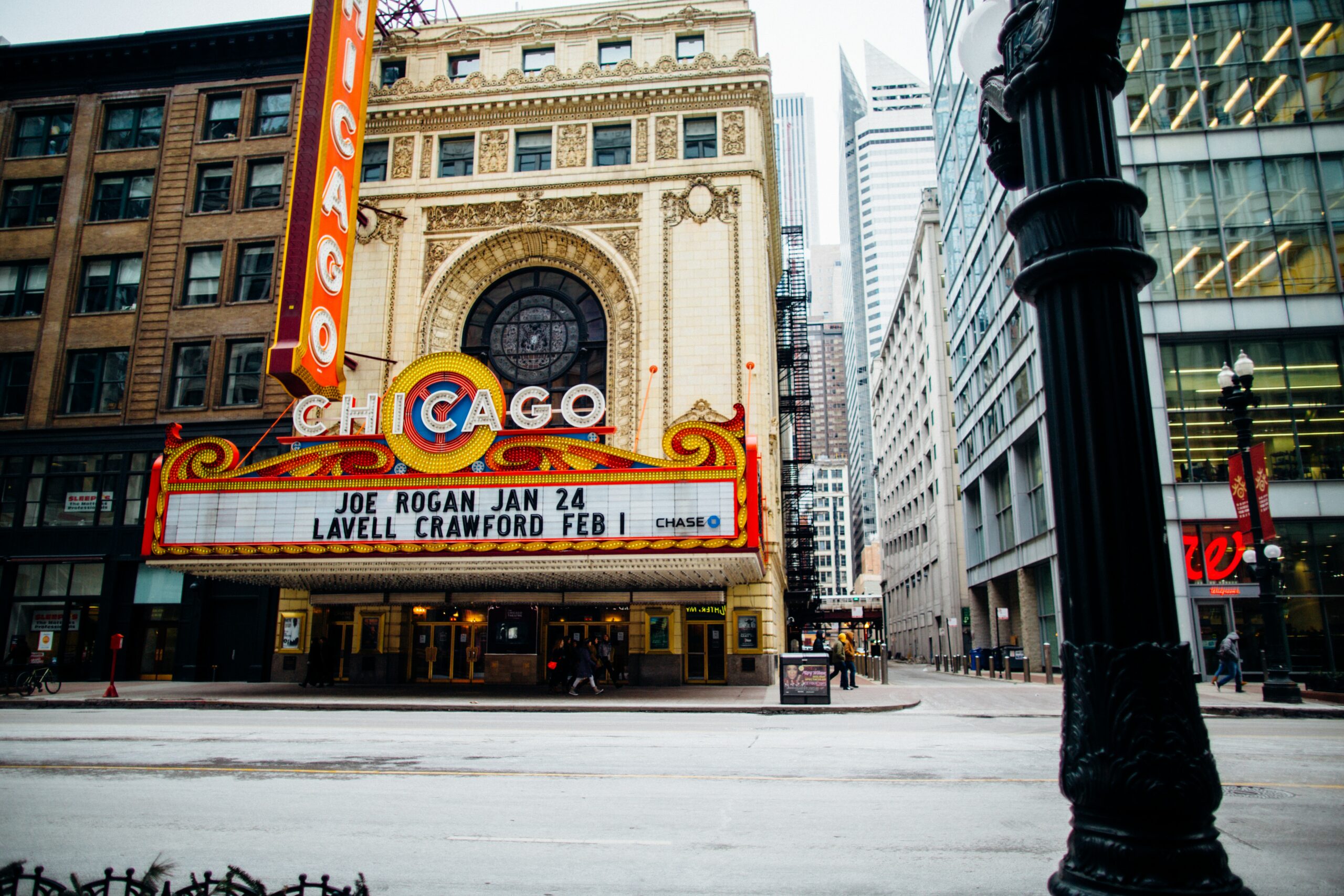 Broadway in Chicago, Live Auction Fundraising