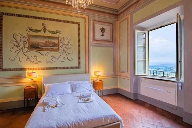 Tuscany hotel room, fundraising ideas, charity ideas, silent auction items, travel fundraising events