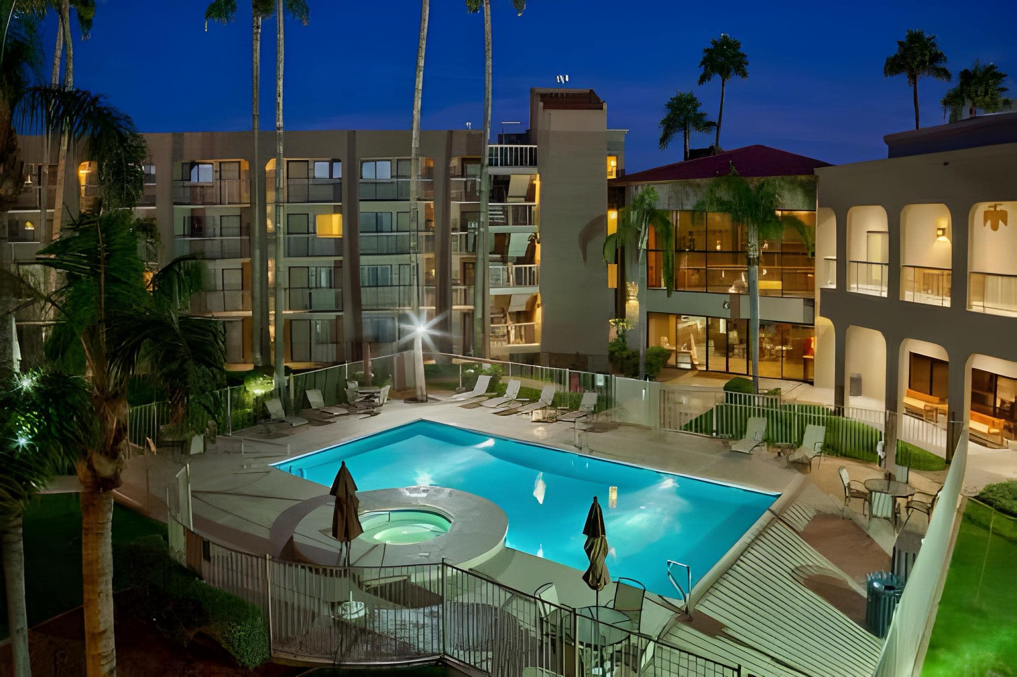 Scottsdale hotel, charity auction travel packages, vacation fundraising, travel fundraising, fundraising ideas, charity ideas, silent auction items, travel fundraising events