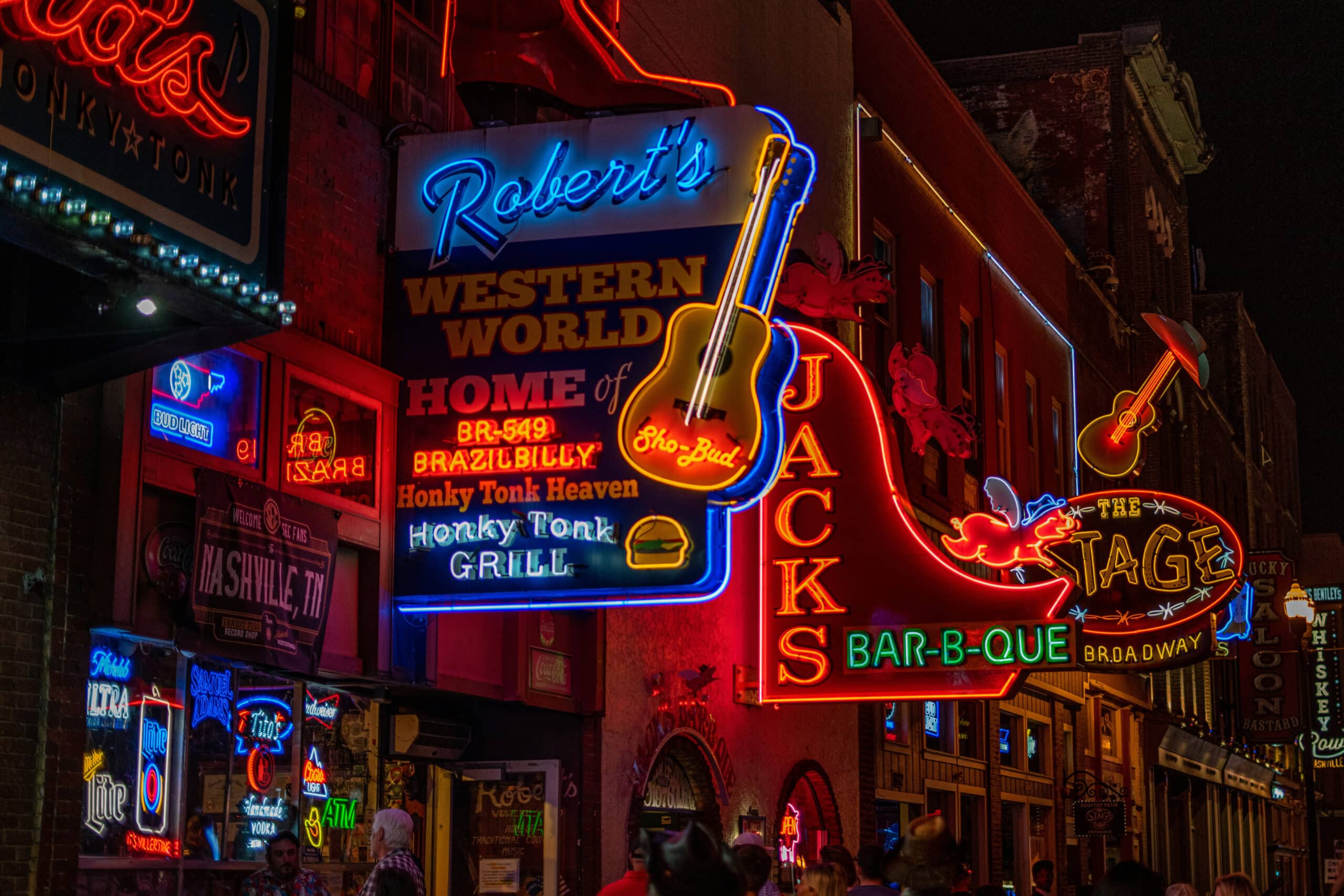 Nashville downtown, charity auction travel packages, vacation fundraising, travel fundraising, fundraising ideas, charity ideas, silent auction items, travel fundraising events