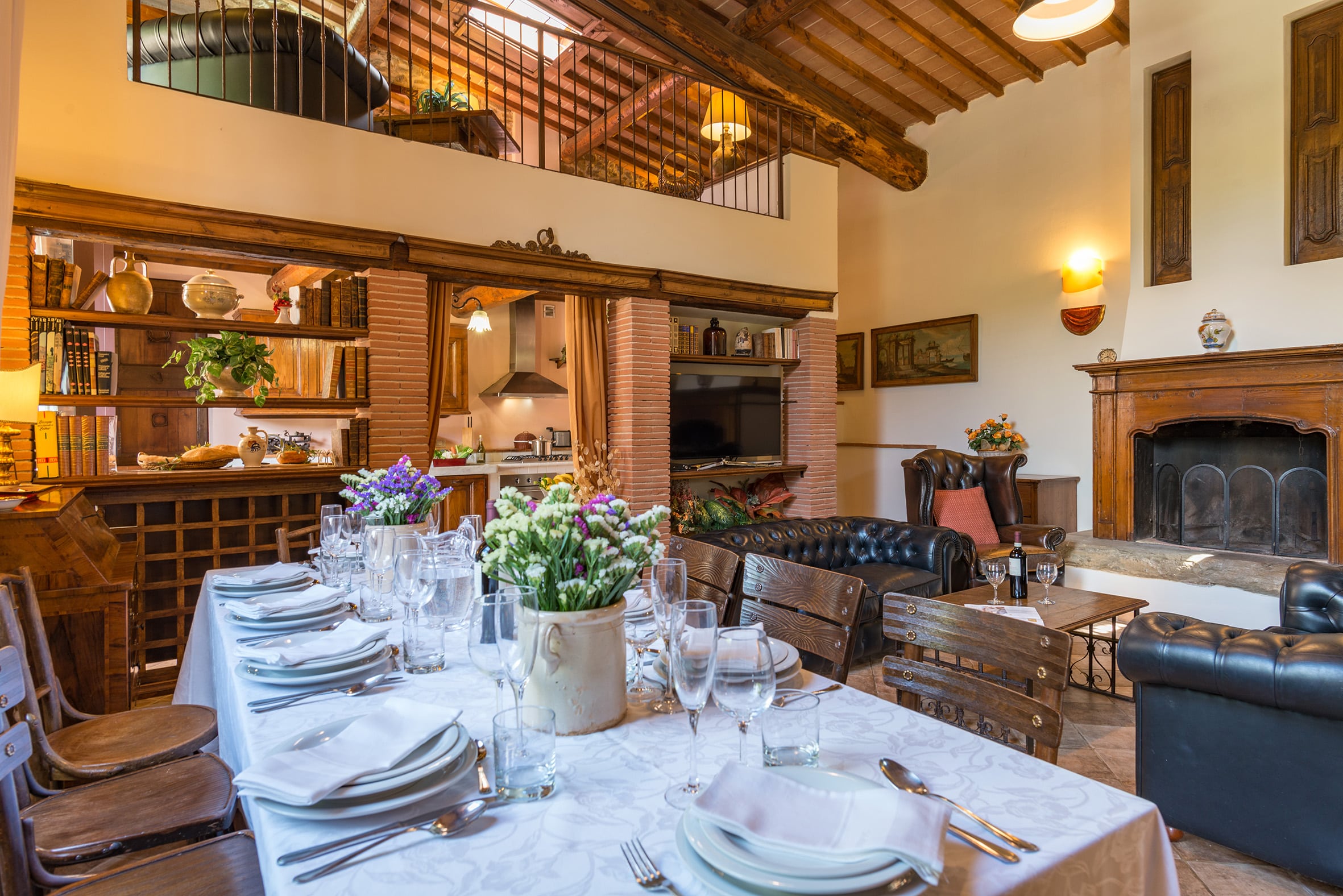 Villa Lana Tuscany, charity auction travel packages, vacation fundraising, travel fundraising, auction packages for nonprofits, trips for fundraising, auction travel packages, auction vacation packages, auction packages