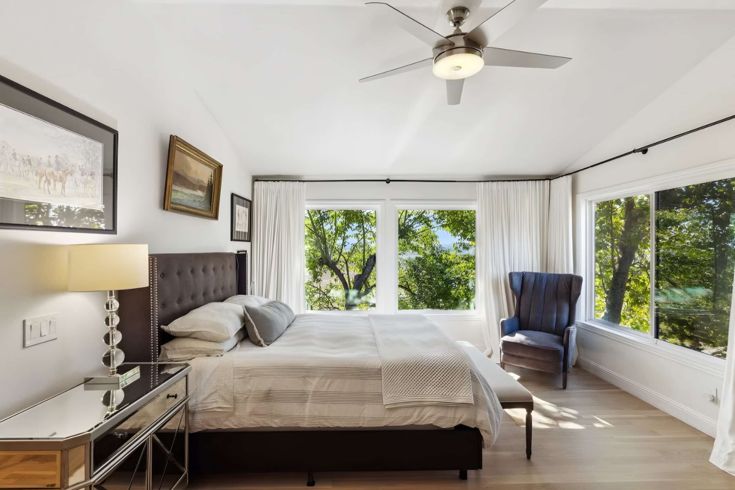 Sonoma estate bedroom, charity auction travel packages, vacation fundraising, travel fundraising, fundraising ideas, charity ideas, silent auction items, travel fundraising events