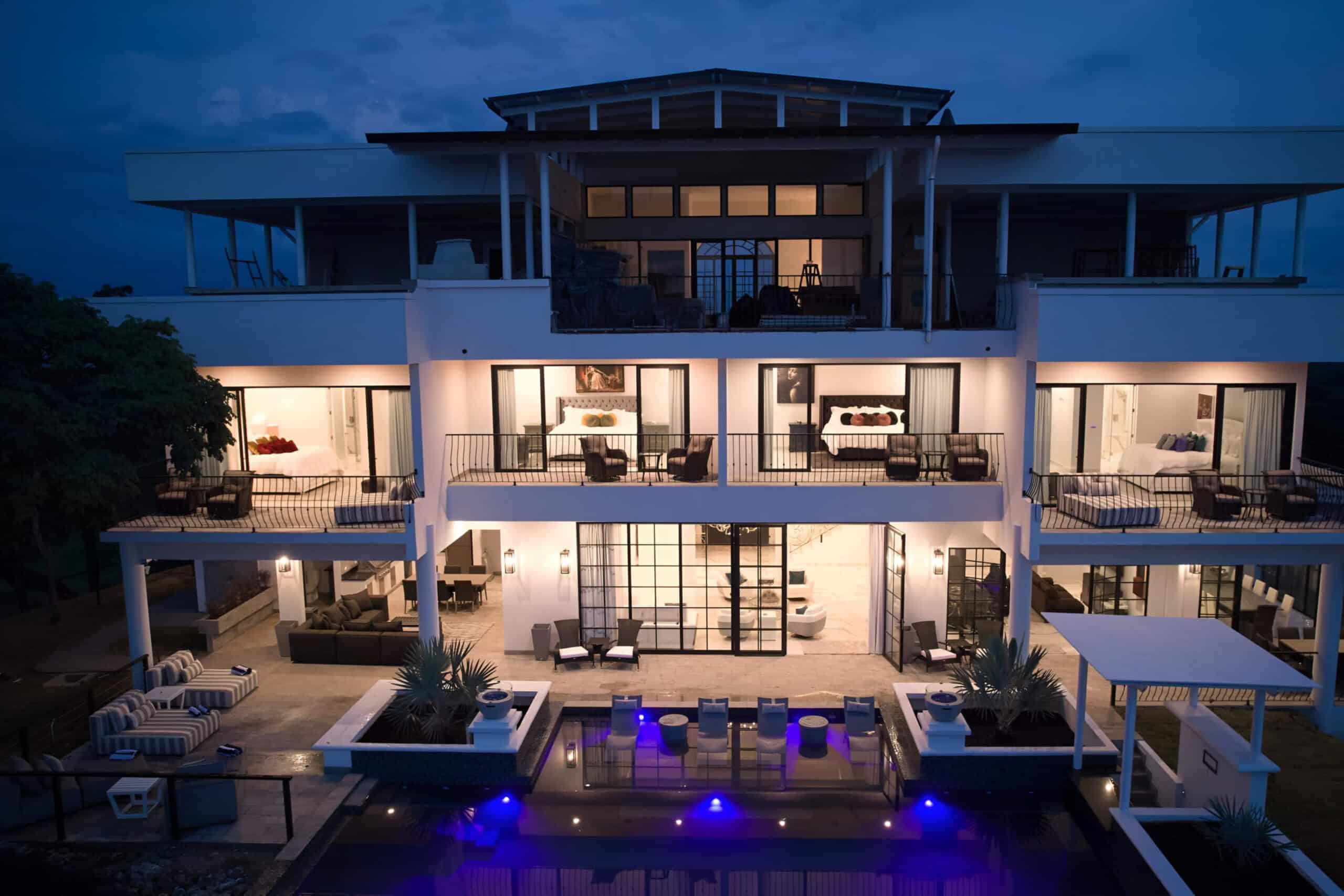 Costa Rica Villa outside view, charity auction travel packages, vacation fundraising, travel fundraising, fundraising ideas, charity ideas, silent auction items, travel fundraising events