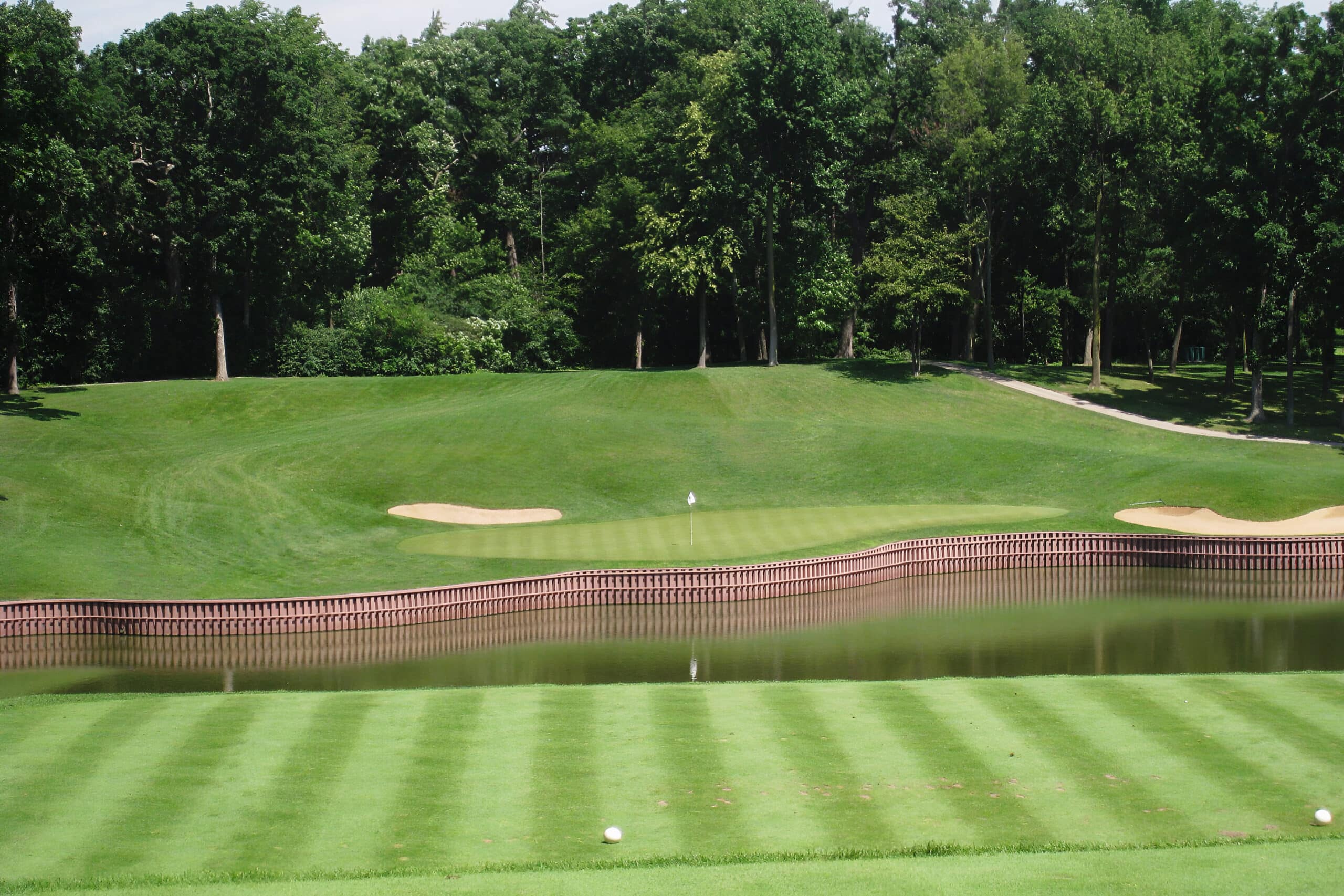 golf course looking over water, charity auction travel packages, vacation fundraising, travel fundraising, fundraising ideas, charity ideas, silent auction items, travel fundraising events